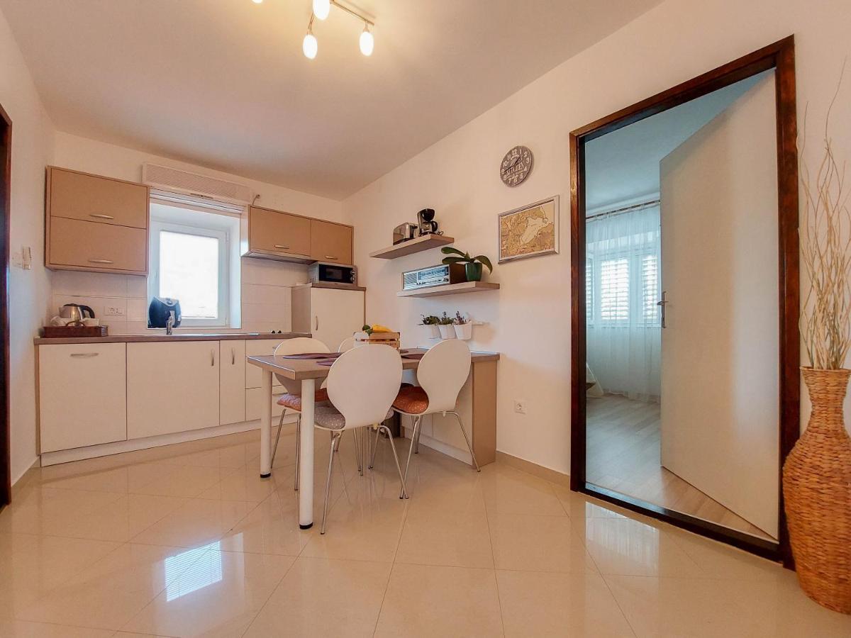 Apartment Marino Čižići Bagian luar foto