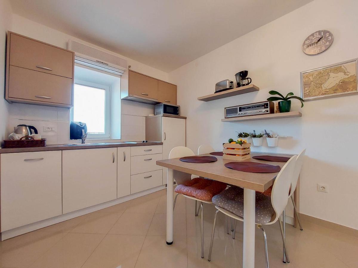 Apartment Marino Čižići Bagian luar foto