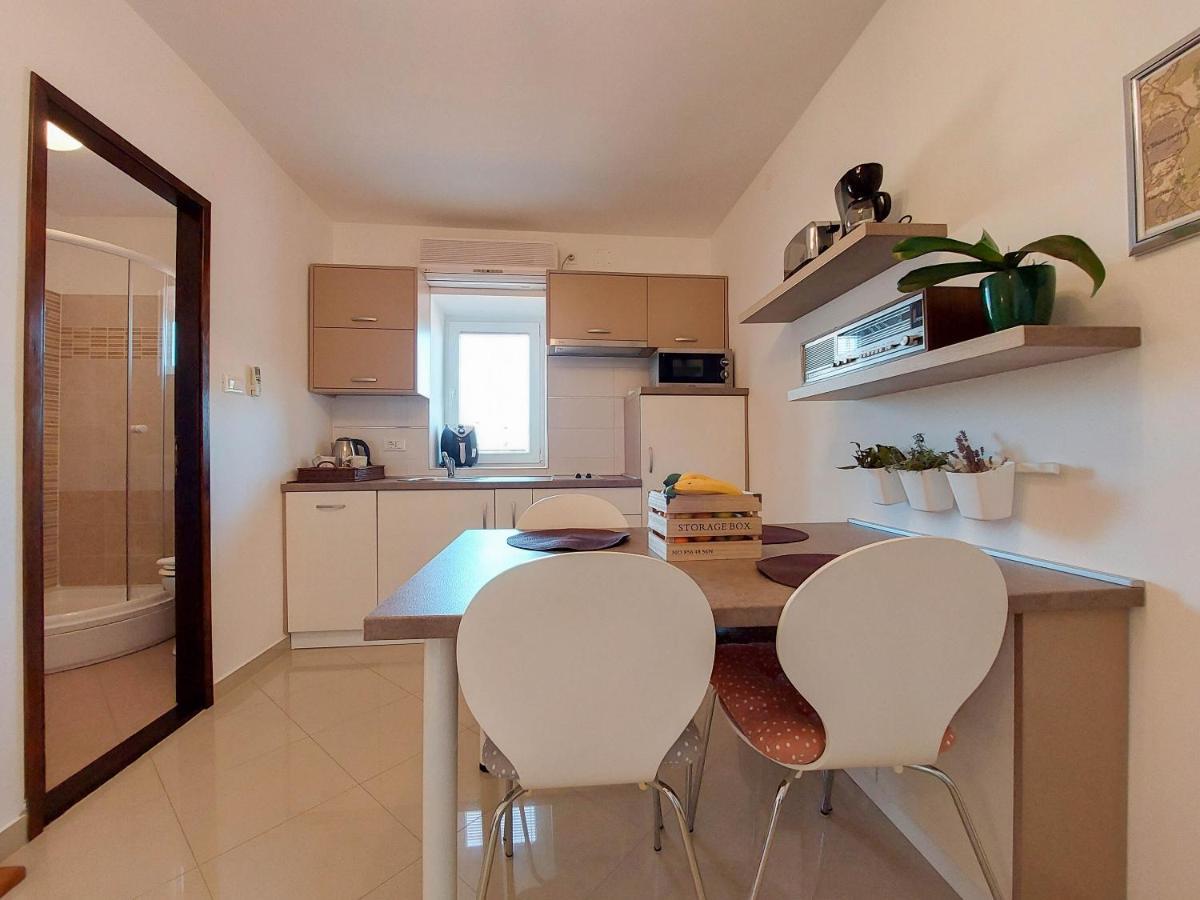 Apartment Marino Čižići Bagian luar foto